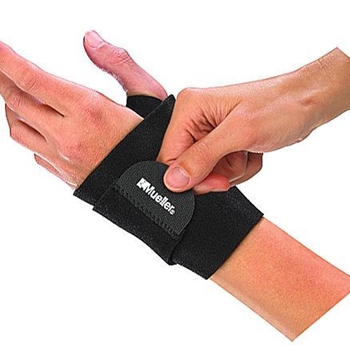 Mueller Wrist Support Wrap