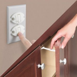 Safety 1st Press N Pull Plug Protectors & Wide Grip Latches