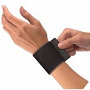 Mueller Wrist Support with Loop Elastic