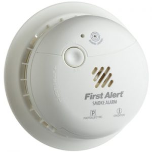 First Alert Double Sensor Battery Powered Smoke and Fire Alarm 